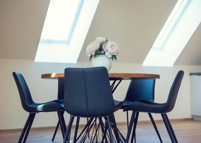 Leonart Living 54 公寓 *